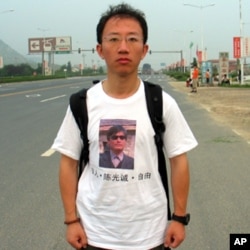 中國著名維權人士胡佳(資料照片)