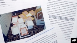 司法部於 2022 年 8 月 30 日提交的一份法庭文件中的頁面，以回應前總統特朗普的法律團隊要求一位特別主管審查在 8 月 8 日搜查海湖莊園期間查獲的文件的請求 。