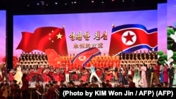 2024年4月12日，中國與北韓藝術家在平壤大劇院「朝中友好年」開幕式上表演。