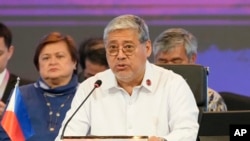 资料照：菲律宾外长恩里克·马纳洛（Enrique Manalo）