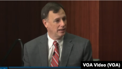 2023年4月11日，美國國家安全局網絡安全主任喬伊斯在戰略與國際研究中心的一次對話中討論網絡安全問題。（視頻截圖）