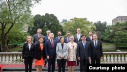 台湾总统蔡英文4月8日会见并宴请美国联邦众议院外交委员会主席麦考尔访问团。（照片来源：台湾总统府）