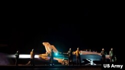 美國領導的聯軍在紅海對也門胡塞武裝目標發動攻擊。(2024年2月4日）