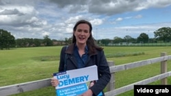 在香港長大並生活了17年的露西·德梅裡是沃金漢姆(Wokingham)的保守黨議員候選人。