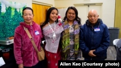 ຊາວລາວອາເມຣິກັນ ເຂົ້າຮ່ວມໃນງານລ້ຽງພົບປະເພື່ອຮັບຟັງຄວາມເຫັນ ກ່ຽວກັບເລື້ອງສຸຂະພາບທາງຈິດ ທີ່ຈັດຂຶ້ນໂດຍ ອົງການທີ່ບໍ່ຫວັງຜົນກຳໄລ SEARAC ແລະ FIRM.