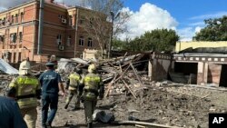 羅斯托夫州州長瓦西里·格盧別夫在電報平台上發布的照片顯示塔甘羅格市的一處爆炸現場。(2023年7月28日)