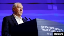 美國空軍部長弗蘭克·肯德爾在新加坡舉行的防務技術會議上講話。（2023年3月23日）