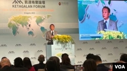 日本前首相麻生太郎呼吁台湾和日本要明确让对手知道必要时刻使用威慑的能力与意志。（美国之音特约记者杨安摄影）