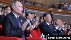 中國領導人習近平與俄羅斯總統普京在北京觀看慶祝中俄建交75週年的專場音樂會（2024年5月16日）