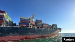 悬挂香港旗帜的集装箱船“约瑟夫·舒尔特号”。