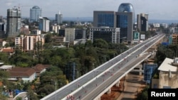 肯尼亚内罗毕由中国路桥公司 (CRBC)承建的内罗毕高速公路穿城而过。(2023年5月7日)