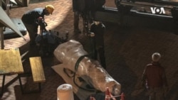 香港警方撿走“國殤之柱” 創作者批“離譜”
