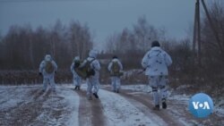 VOA英语视频：一年之后，乌克兰仍在抵抗俄罗斯，并向北约和欧盟迈近