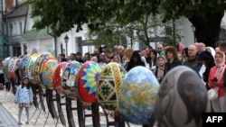 烏克蘭東正教信徒2024年5月5日在俄羅斯入侵烏克蘭的第三年參加東正教復活節禱告。