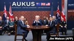 奥库斯成员美国、英国和澳大利亚三国领导人在美国加州圣地亚哥举行奥库斯峰会（资料照：2023年3月13日）