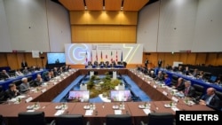 在日本新泻县召开的工业七国集团财长会议场景（2023年5月11日）