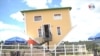 La Casa al Revés, una atracción en Colombia que desafía la gravedad y el sentido