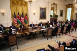 美国总统拜登与肯尼亚总统威廉·鲁托（William Ruto)和商界领导人在白宫举行会谈。（2024年5月22日）