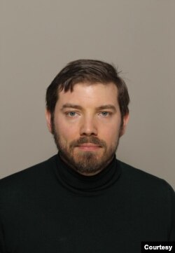 荷兰莱顿大学学者克里默斯（Rogier Creemers）