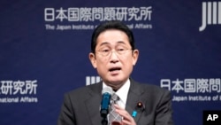 日本首相岸田文雄在東京氣球對話開幕式上講話。（2023年2月20日）