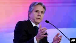 2023年3月3日，美国国务卿安东尼·布林肯在新德里泰姬陵宫酒店举行的四方机制部长会议上发表讲话。（美联社照片）
