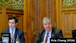 自由民主黨國會議員、國會香港小組主席甘文康（Alistair Carmichael）。(美國之音記者 鄭樂捷)