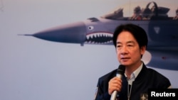 台灣總統賴清德在花蓮視察軍事基地。 （2024年5月28日）