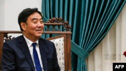 2019年12月7日，中國中東問題特使翟雋在約旦河西岸城市拉馬拉的辦公室會見了巴勒斯坦總統馬哈茂德·阿巴斯（資料照片）