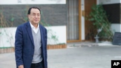 资料照：中国病毒学家张永振在上海。（2020年12月13日）