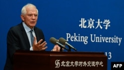 歐盟外交與安全政策高級博雷利（Josep Borrell）在北京大學發表演說。（2023年10月13日）