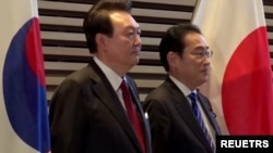 南韓總統尹錫悅和日本首相岸田文雄在東京舉行峰會。（路透社，2023年3月16日）