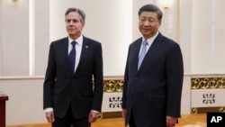 中國領導人習近平在北京人大會堂會晤到訪的美國國務卿布林肯。（2023年6月19日）