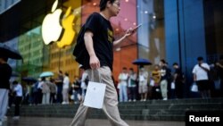 資料照：位於上海的蘋果產品專賣店