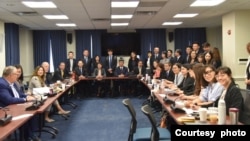 美台代表2023年8月在華盛頓舉行第二階段第一次《21世紀貿易倡議談判》。 (台灣行政院提供）