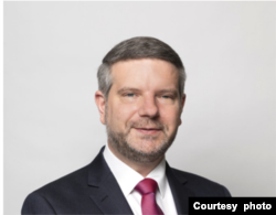 艾倫·蠻德薩博士Dr Alan Mendoza（取自亨利傑克遜協會官網）