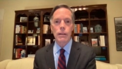 中國在美國駐中國大使到任一年多後才接受他遞交的國書