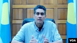 2023年10月10日，帛琉總統惠普斯透過Zoom 接受了美國之音記者傑西卡·斯通的採訪。