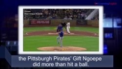 Unfamiliar ແມ່ນສິ່ງທີ່ກົງກັນຂ້າມ ກັບລື້ງເຄີຍ ເຊິ່ງມີຄວາມໝາຍວ່າ ໂດຍປົກກະຕິ ຫຼື ເຄີຍຮູ້ມາແລ້ວ