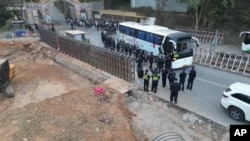 缅甸将网络诈骗嫌疑人遣返中国