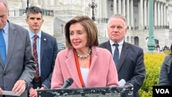 美國國會榮譽議長南希·佩洛西出席有關香港「23條」立法的記者會。（2024年3月22日，美國之音記者李逸華攝）