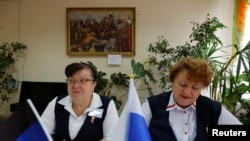 烏克蘭頓涅茨克一處投票站。（路透社2022年9月27日）