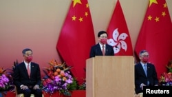 香港特首李家超在庆祝中国国庆的晚宴上讲话。（2022年10月1日）