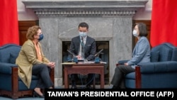 欧洲议会副议长妮古拉∙贝尔（Nicola Beer）与台湾总统蔡英文在台北举行会晤。（2022年7月20日）