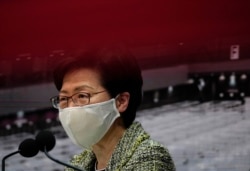 香港特首林鄭月娥在星期五的記者會上。 （2020年8月7日）