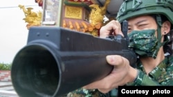 台灣新制14天教召第一天(3月5日)，受召的後備軍人完成報到後的部隊編成典禮。(照片提供：台灣國防部)