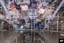 美國一個國家實驗室內的核聚變實驗設施。（資料照：2022年12月13日）