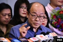 獨立的前民主派候選人馮檢基否認參選造成”鎅票”。(美國之音湯惠芸攝）