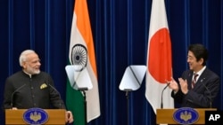2016年11月11日日本東京印度總理莫迪和日本首相安倍晉三在記者會上