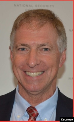 前美国海军陆战队上校，日本战略研究论坛高级研究员格兰特·纽瑟姆 (Grant Newsham)