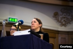 芬利2021年出席維吾爾法庭首次聽證會提供專家證人報告。